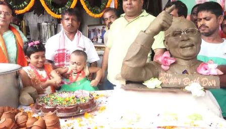 Odisha tea seller distributes free sweets, tea to celebrate PM Modi’s birthday