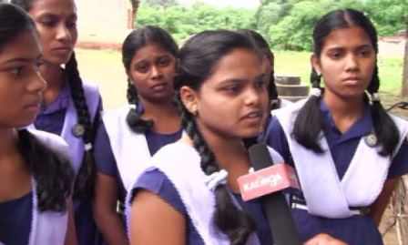 Victimised students urge govt to address block grant teachers’ issue soon