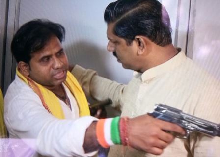 Odisha BJP activists threaten party President at gun point