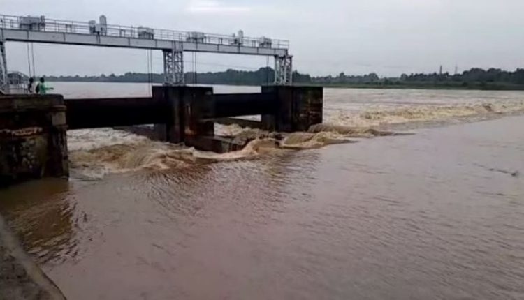 river Baitarani flood