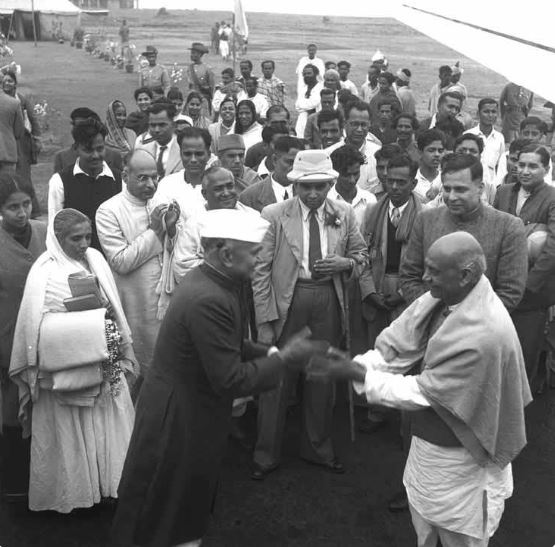 Sardar-Vallabhai-Patel-in-Cuttack-1947