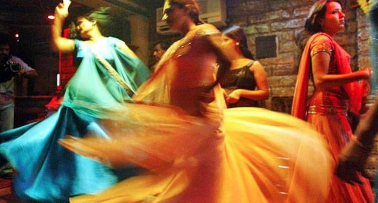 Supreme-Court-Relaxes-Norms-For-Dance-Bars-In-Maharashtra