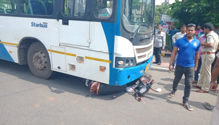 Senior Citizen Injured In Accident With City Bus In Bhubaneswar