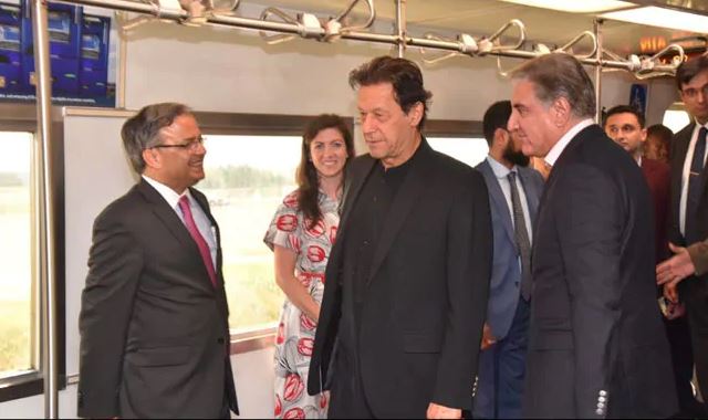 Pak PM Imran Khan Arrives In US With Army Chief, Intelligence Officials