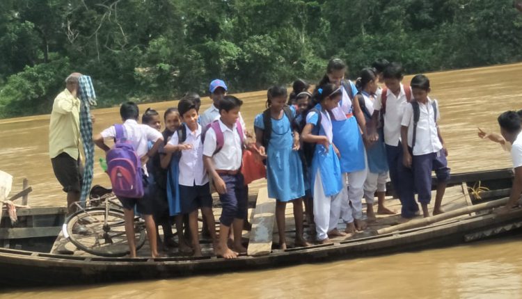 Narrow escape for students as boat capsizes in Kendrapara