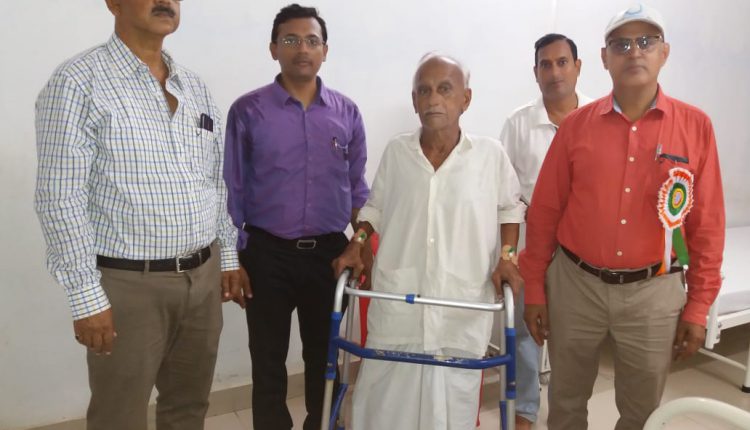 First Total Knee Replacement Surgery Conducted By Railway Doctors Under ECoR