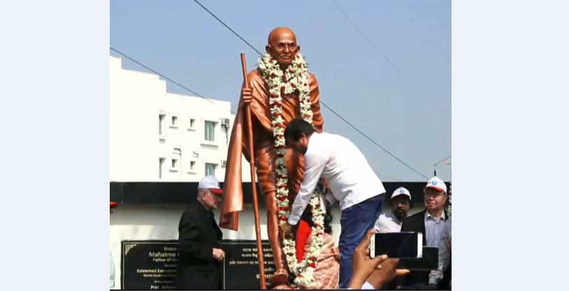 Gandhi Statue at KIIT