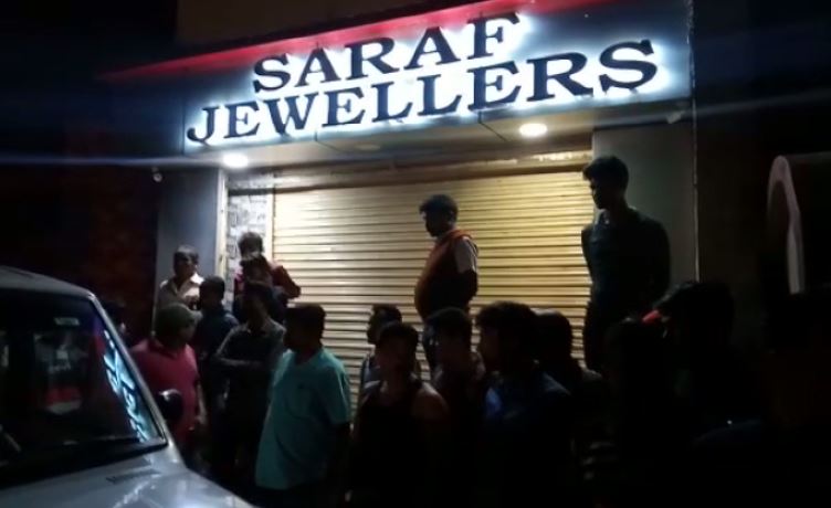 Armed Miscreants Loot Jewellery Shop On Gun Point In Jharsuguda