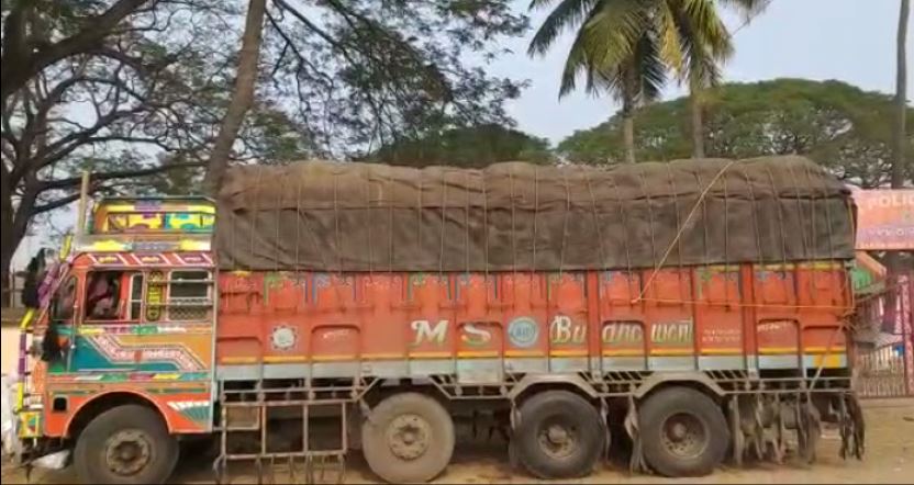 Paddy-Laden Truck Fined Rs 58,000 In Odisha’s Bhadrak
