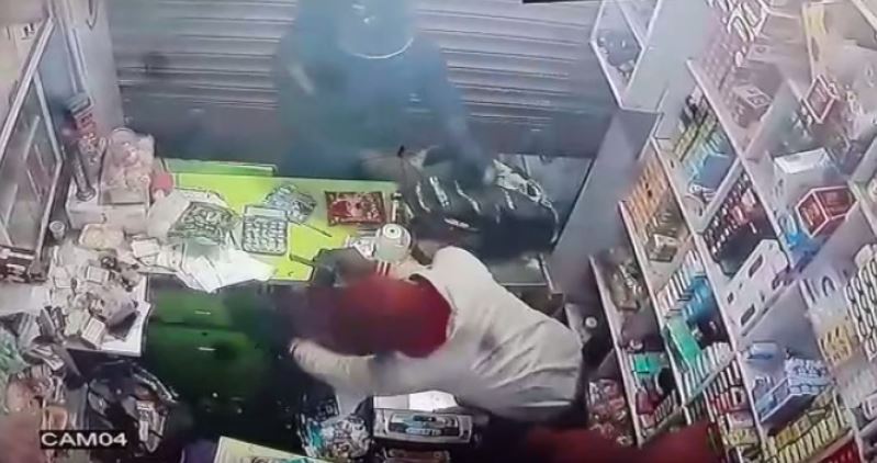 shop loot at gunpoint