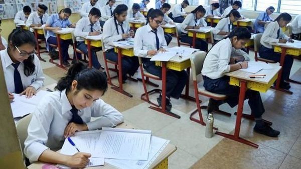 CBSE examinees to carry masks sanitisers to exam hall