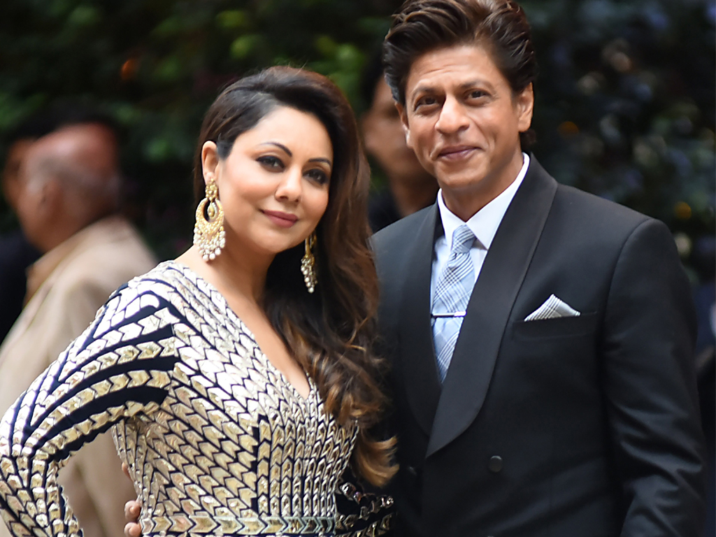 SRK and Gauri gives four-storied office space for quarantine facility