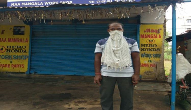 Man escapes CIVID-19 containment zone, opens shop in Jajpur