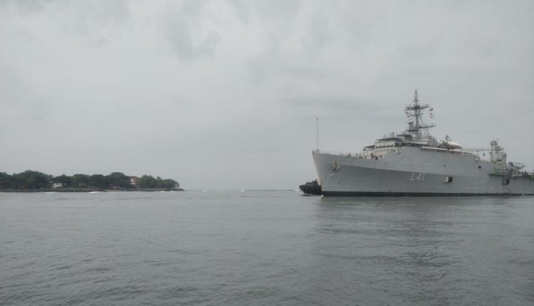 Naval Ship Jalashwa leaves Male for Kochi with Indians