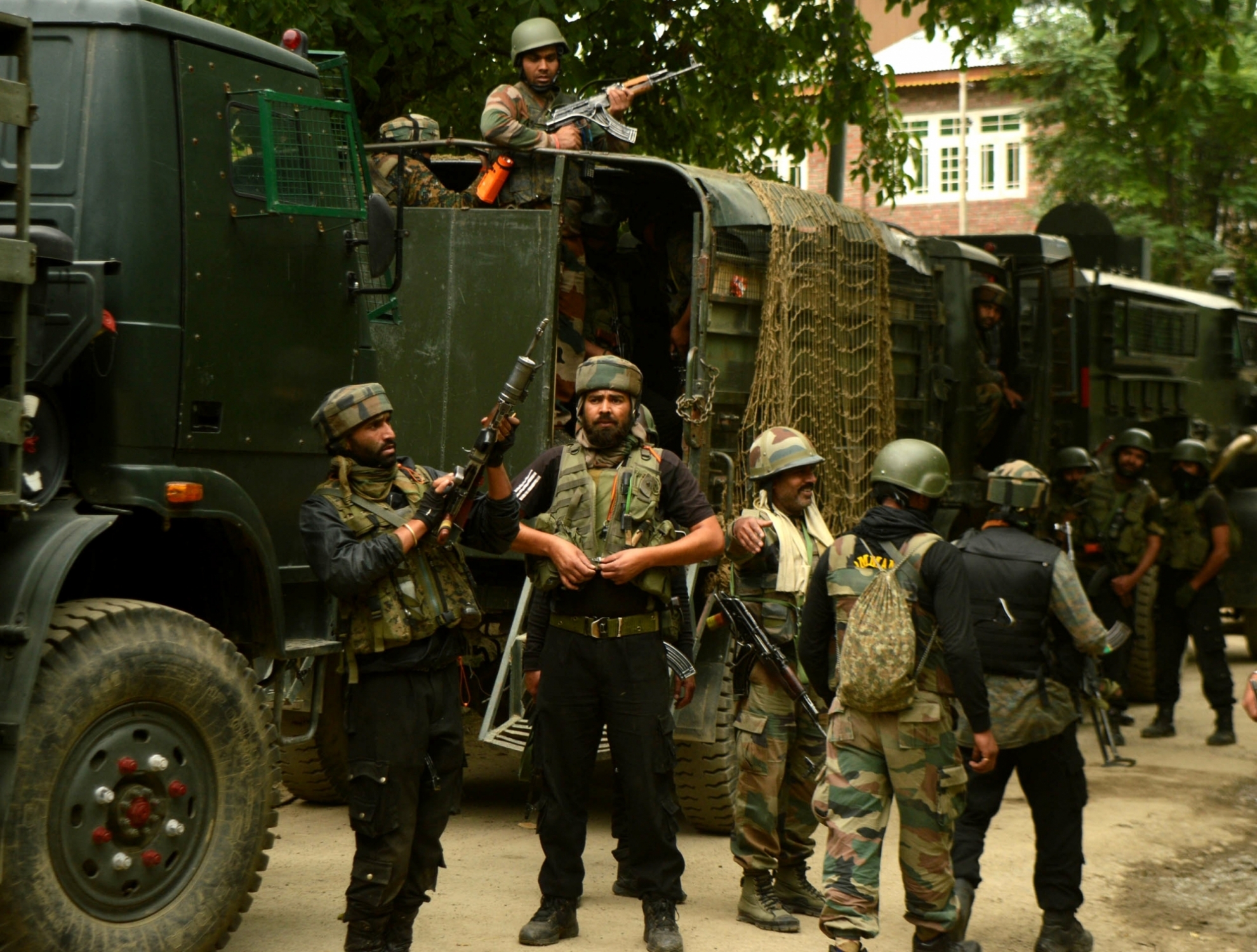 Militants killed in Kashmir encounter