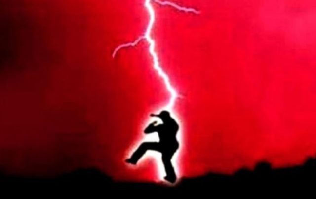 lightning strike in Salepur