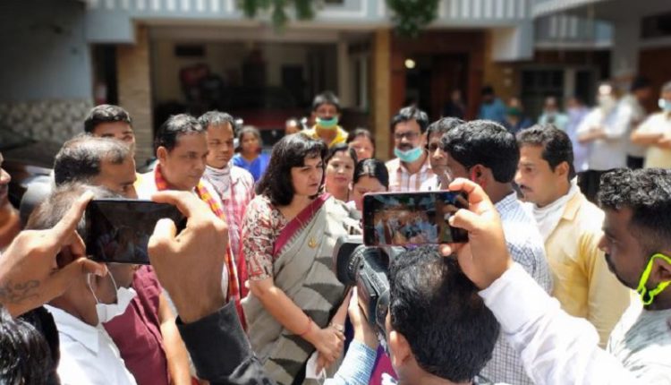 Bhubaneswar MP Aparajita Sarangi violates social distancing norms