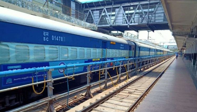 trains affected due to odisha bandh