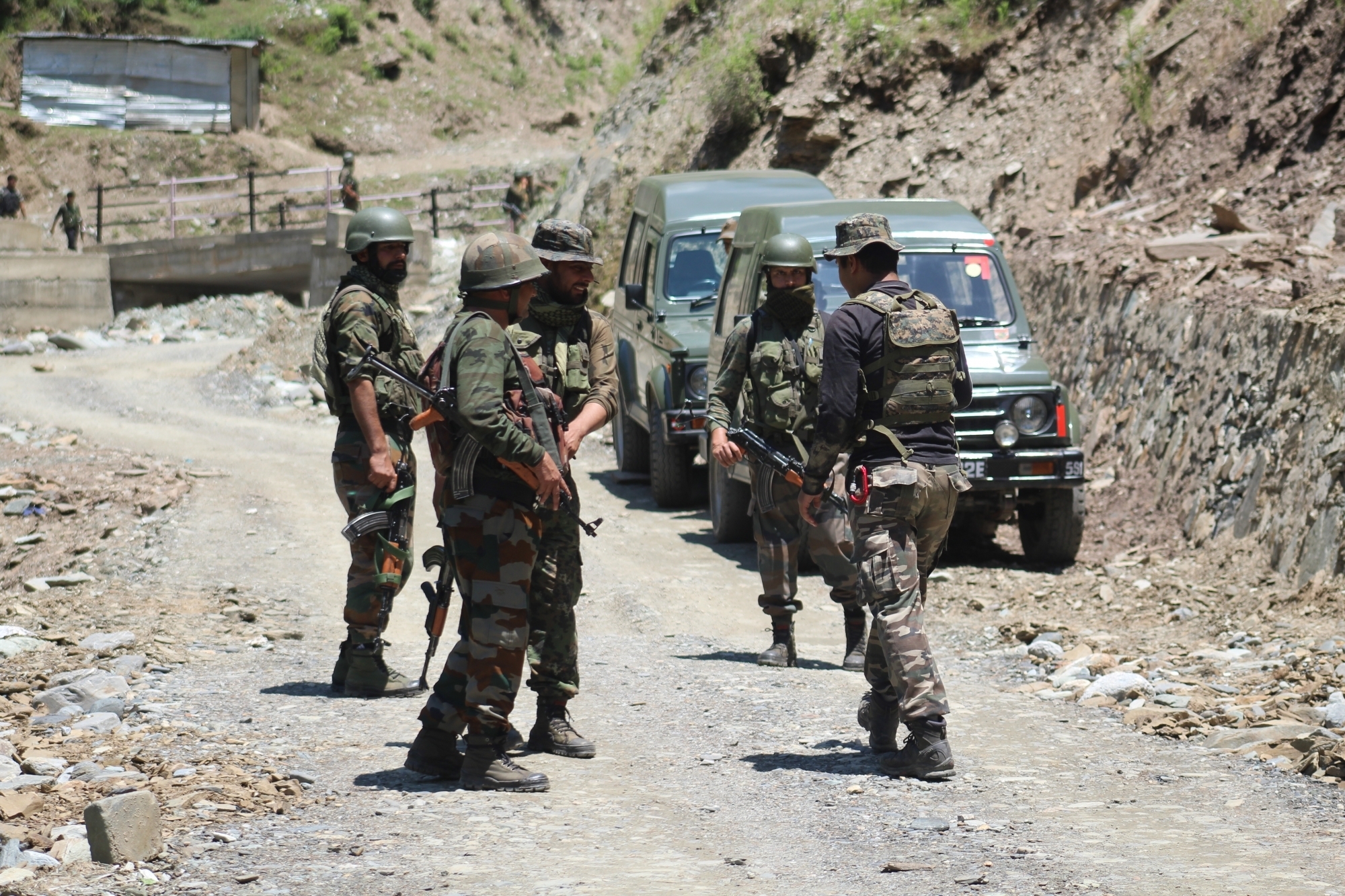 civilians injured in Pakistan shelling in Jammu and kashmir