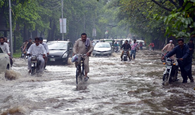 heavy rain in Pakistan