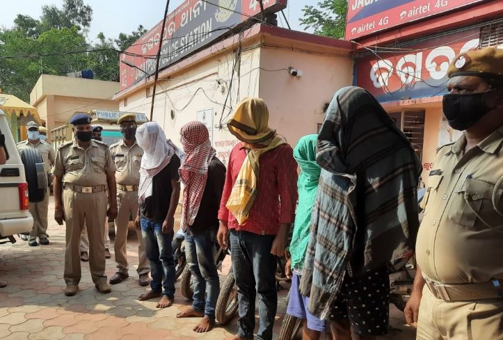 bike lifters gang busted in cuttack