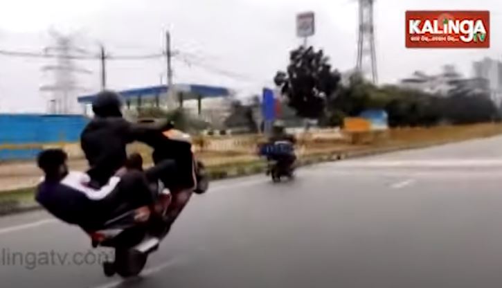 vehicle stunt in bengaluru