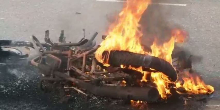 bike catches fire in odisha