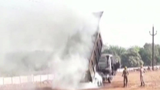 truck catches fire in odisha
