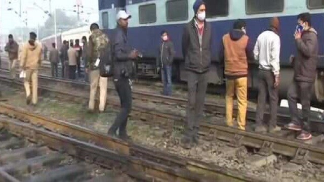 amritsar-jaynagar express train derails
