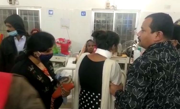 youth slit throat of girl in Balasore