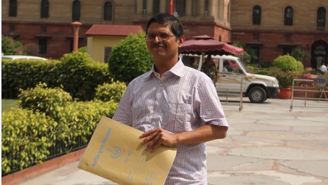 IPS Amitabh Thakur Forced To Retire As Unfit To Serve