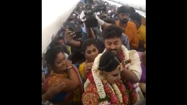madurai couple married on flight