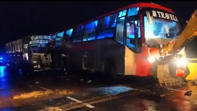 bus accident in Uttar Pradesh