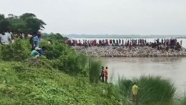 minor goes missing in subarnarekha river