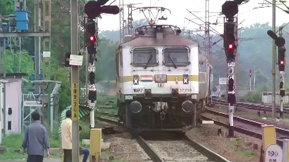 trains cancelled in Odisha