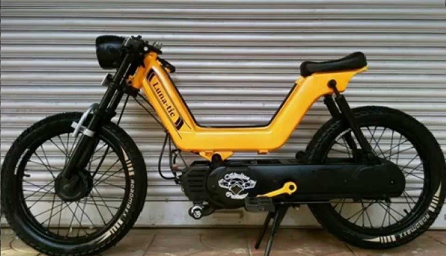 kinetic luna electric moped