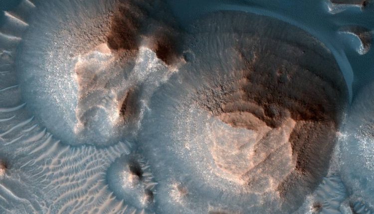 volcanic eruptions Mars NASA