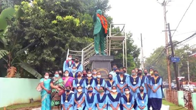 School students visit Orissa High Court