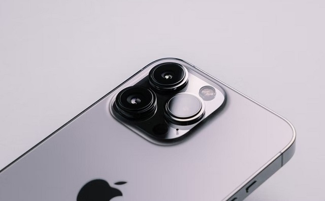 iPhone 15 Pro physical buttons