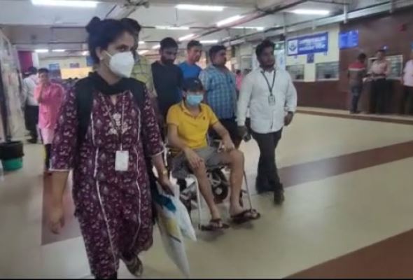 Odia film actor Babushaan falls sick: Wife Trupti visits hospital