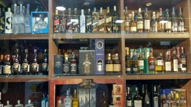 Delhi: Liquor shops open at Metro station premises