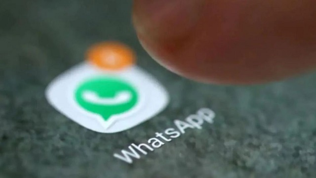 How to use different languages on WhatsApp
