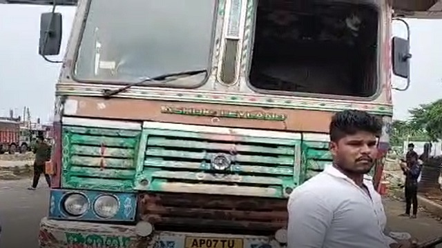 Odisha: Youth killed as truck hits his bike in Khurda