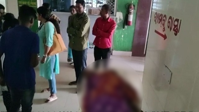 Odisha : Woman dies after being hit by speeding bike in Keonjhar