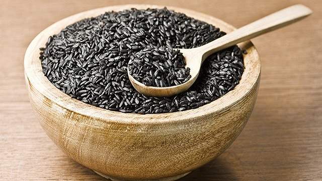 Benefits of black rice: Good for diabetes, weight loss, and more