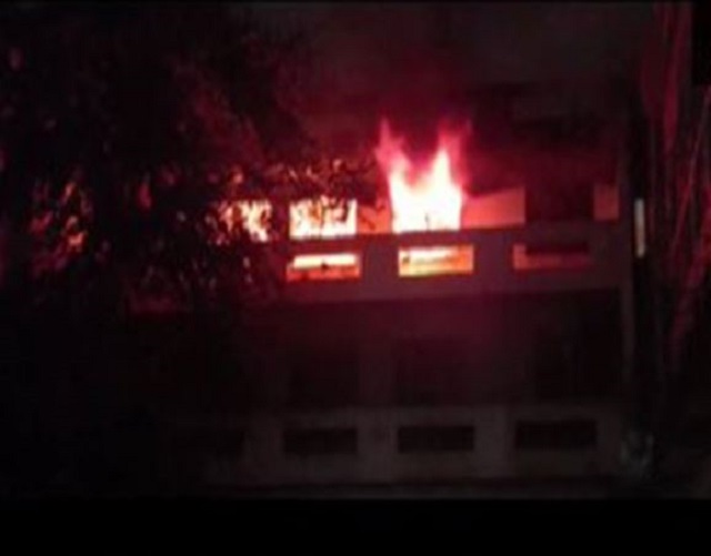 massive fire breaks out at Vrindavan hotel