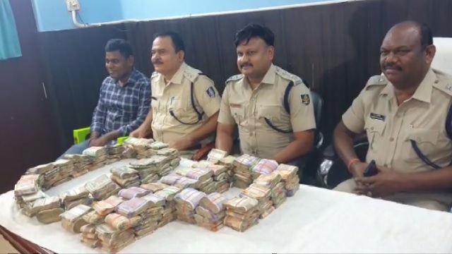 Rs 22 lakh seized from drug peddler’s car