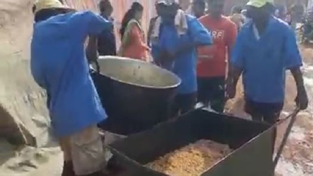 food raid at baliyatra
