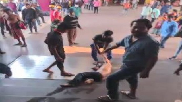 group clash in bhubaneswar