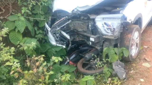 wife critical as car hits bike in Koraput
